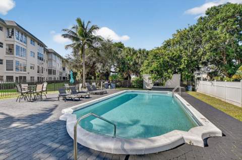 941 Crystal Lake Drive #311, Deerfield Beach FL - photo 20 of 31