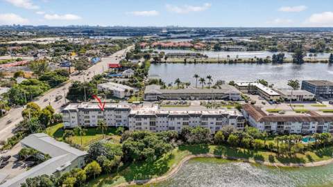 941 Crystal Lake Drive #311, Deerfield Beach FL - photo 22 of 31