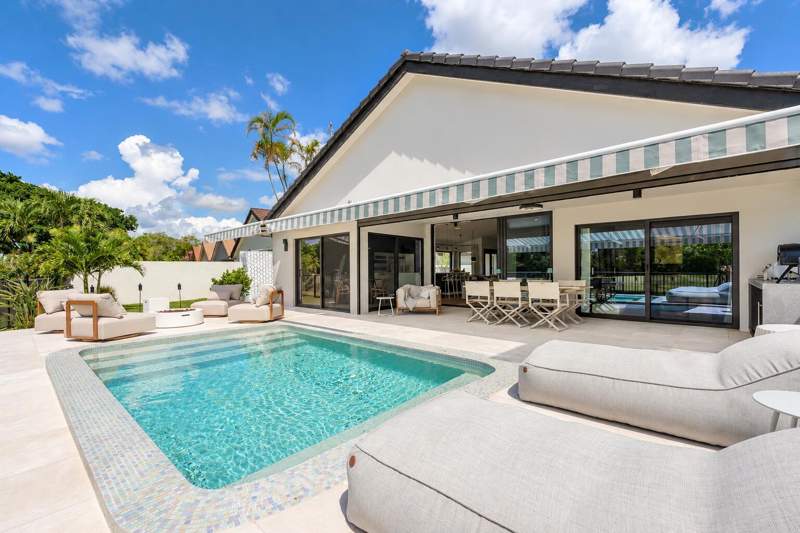 3 bedroom Single Family Residence at 11120 Clover Leaf Circle, Boca Woods Country Club, Boca Raton — photo 2