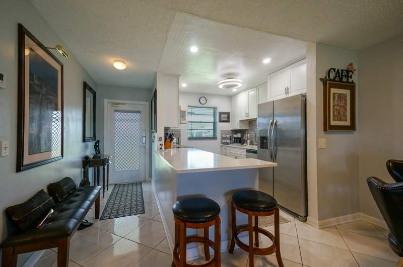 2 bedroom Condominium at 400 SW Golfview Terrace #115, Leisureville Golf View Condo, Boynton Beach — photo 3