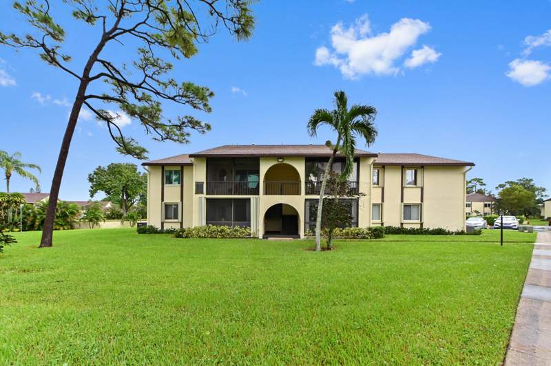 2 bedroom Condominium at 3531 Long Pine Court #B-1, Pine Ridge, Greenacres — photo 2