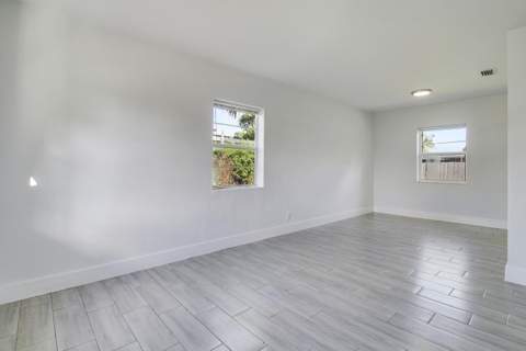 400 W 15th Street, Riviera Beach FL - photo 7 of 34