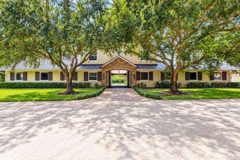 14366 Belmont Trace, pool for sale in Wellington