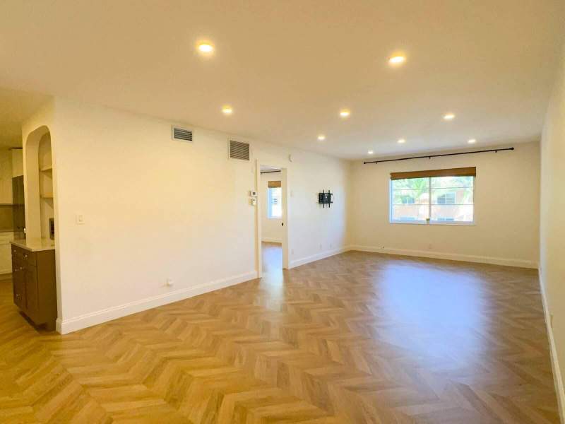 1 bedroom Condominium at 9 NE 19th Court #211C, Manor Grove Village One, Wilton Manors — photo 2