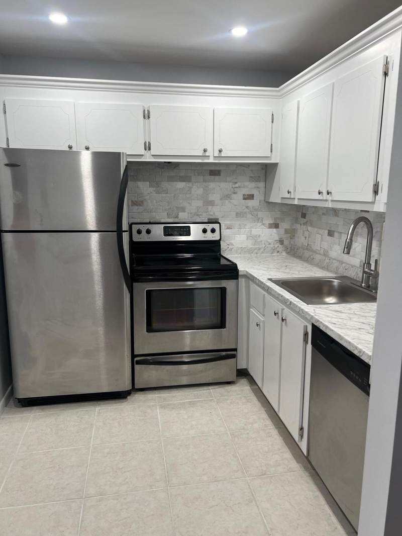 1 bedroom Condominium at 359 Preston I, Century Village, Boca Raton — photo 3