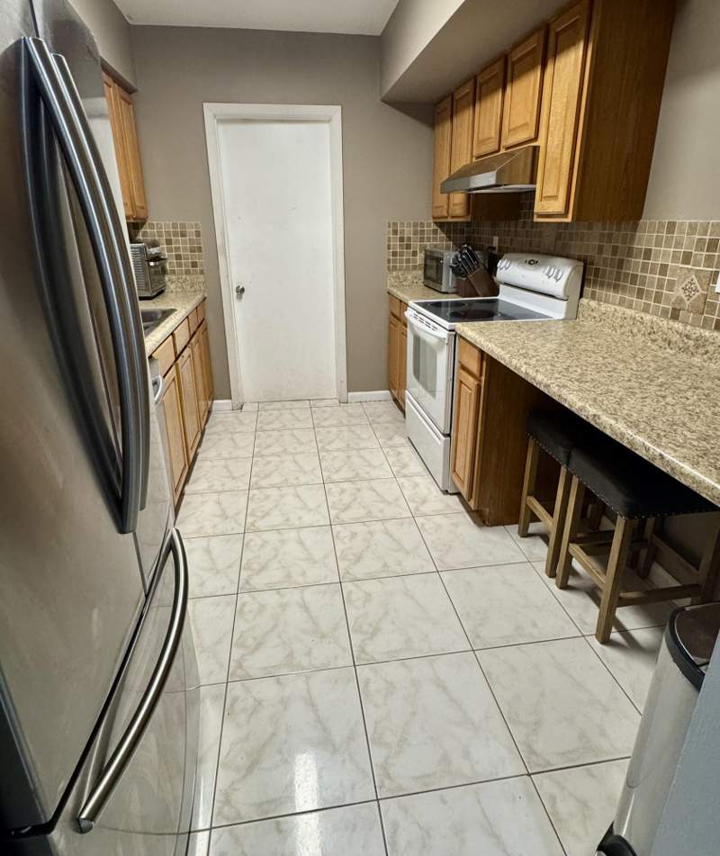 3 bedroom Single Family Residence at 4300 Grant Street, Hollywood Hills, Hollywood — photo 3