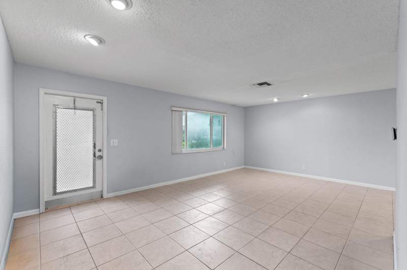 2 bedroom Single Family Residence at 1171 NW 89th Avenue, Lauderdale West 3 Sec, Plantation — photo 5