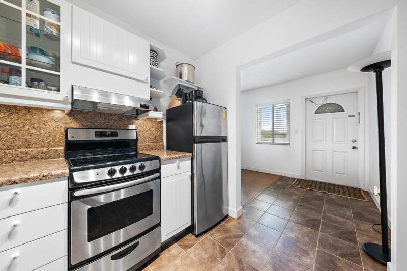 2 bedroom Condominium at 2381 Sunset Avenue #306, Lakeside Point Apt 11 Condo, Lake Worth Beach — photo 3