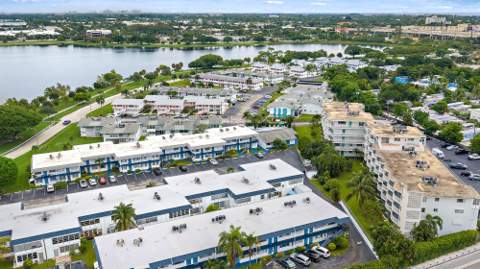 2381 Sunset Avenue #306, Lake Worth Beach FL - photo 19 of 20