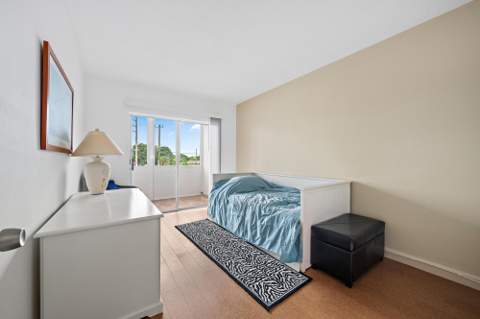 2381 Sunset Avenue #306, Lake Worth Beach FL - photo 11 of 20