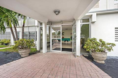 2381 Sunset Avenue #306, Lake Worth Beach FL - photo 20 of 20