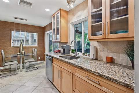 1931 NW 38th Street, Oakland Park FL - photo 10 of 33