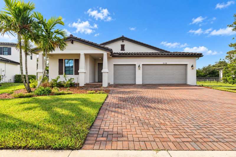 4 bedroom Single Family Residence at 3129 Streng Lane, Crestwood North, Royal Palm Beach — photo 1