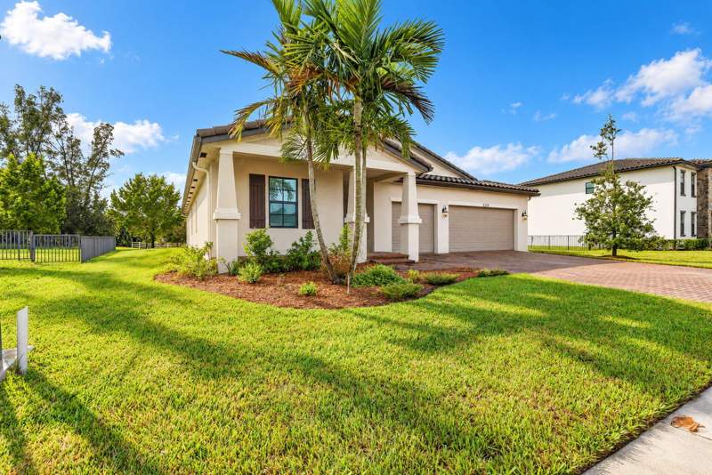 4 bedroom Single Family Residence at 3129 Streng Lane, Crestwood North, Royal Palm Beach — photo 3