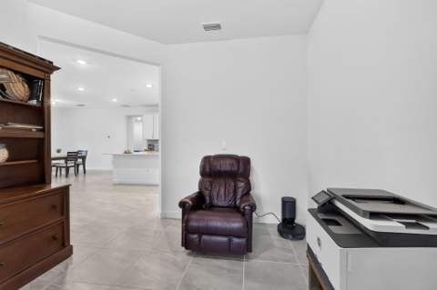 3129 Streng Lane, Royal Palm Beach FL - photo 8 of 86