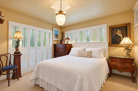 707 NW 24th Street, Wilton Manors FL - photo 23 of 29