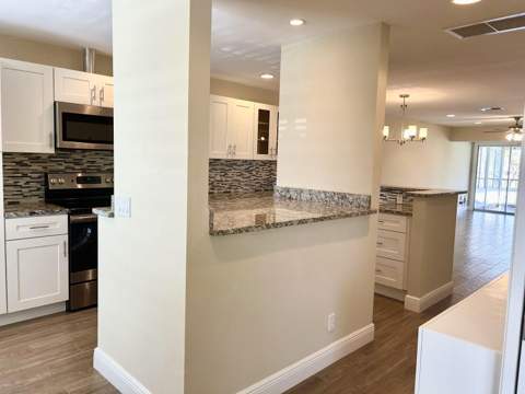 2811 SW 15th Street #202, Delray Beach FL - photo 8 of 35