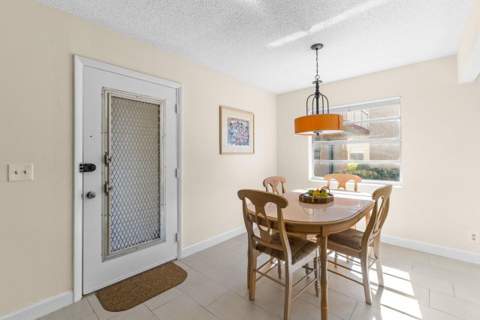 196 Piedmont E, Delray Beach FL - photo 9 of 31