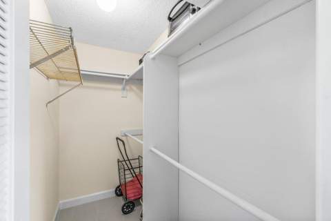 196 Piedmont E, Delray Beach FL - photo 19 of 31