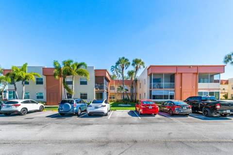 196 Piedmont E, Delray Beach FL - photo 24 of 31