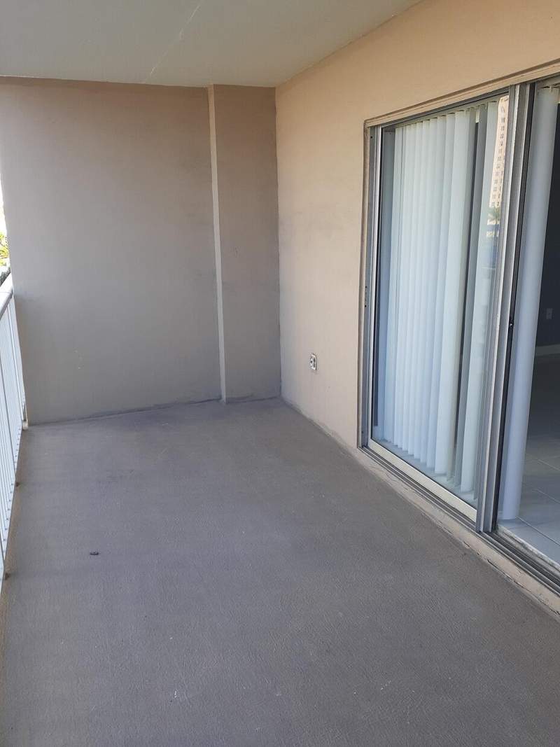 0 bedroom Condominium at 1965 S Ocean Drive #4H, Hemispheres Condo, Hallandale Beach — photo 4