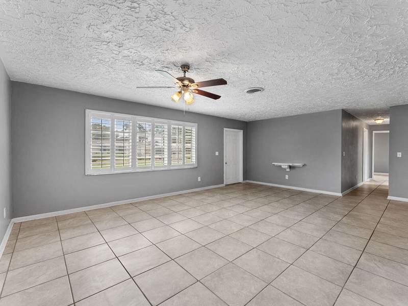 3 bedroom Single Family Residence at 306 Riomar Drive, River Park Unit 2, Port St. Lucie — photo 3
