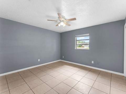 306 Riomar Drive, Port St. Lucie FL - photo 9 of 43
