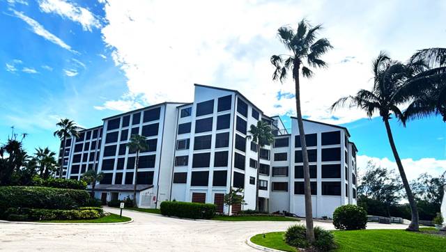 500 OCEAN TRAIL Way #305, home for sale in Jupiter
