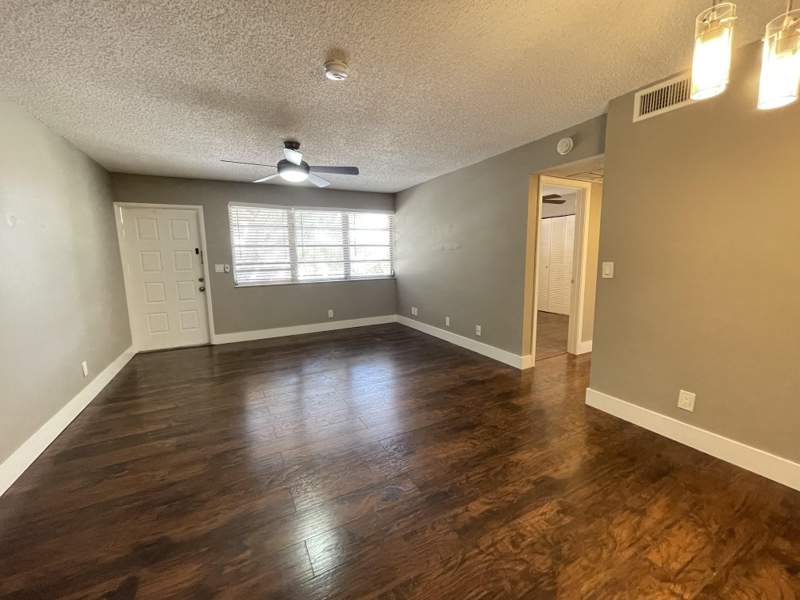 2 bedroom Condominium at 10092 Twin Lakes Drive #38-H, Lakewood Village, Coral Springs — photo 3