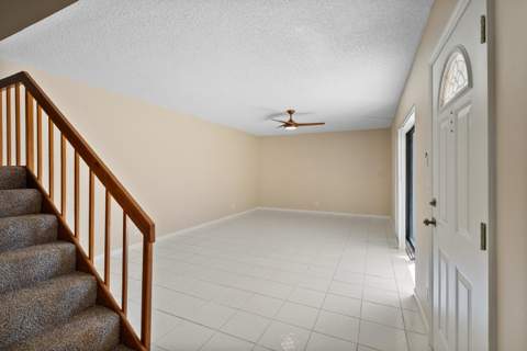 6051 SE Riverboat Drive #821, Stuart FL - photo 7 of 24