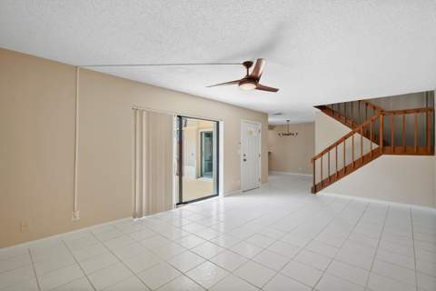 6051 SE Riverboat Drive #821, Stuart FL - photo 8 of 24