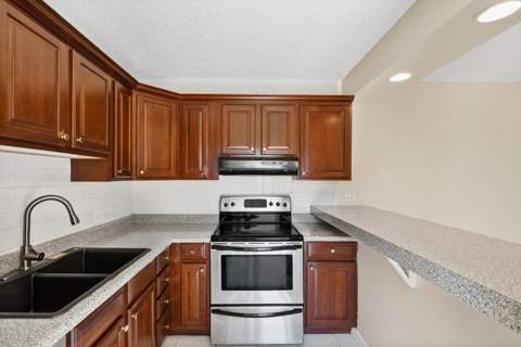 6051 SE Riverboat Drive #821, Stuart FL - photo 14 of 24
