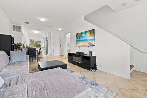 141 NW 2nd Avenue #7, Hallandale Beach FL - photo 17 of 50