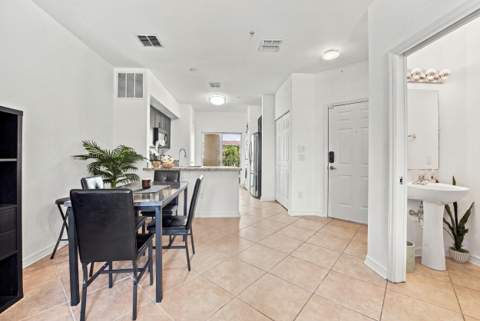 141 NW 2nd Avenue #7, Hallandale Beach FL - photo 11 of 50