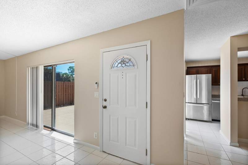 2 bedroom Townhouse at 6051 SE Riverboat Drive #821, River Pines, Stuart — photo 5