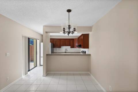 6051 SE Riverboat Drive #821, Stuart FL - photo 10 of 24