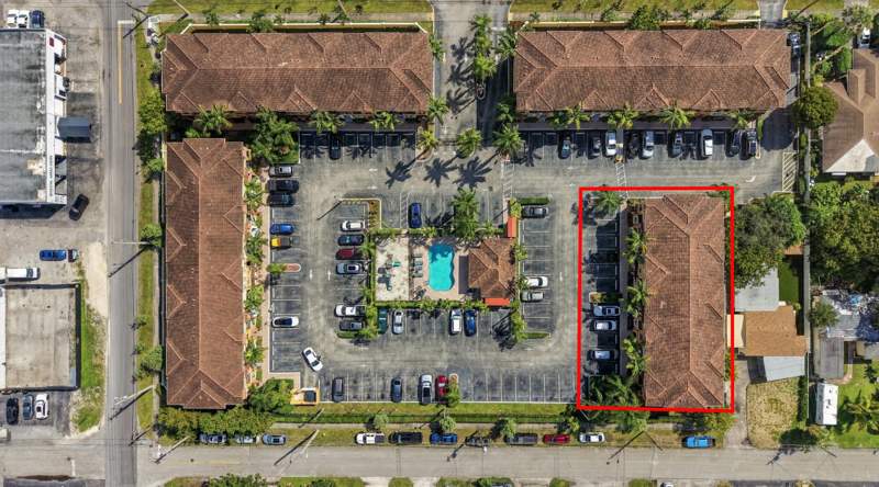 2 bedroom Townhouse at 141 NW 2nd Avenue #7, Highland Park Village Condo, Hallandale Beach — photo 4