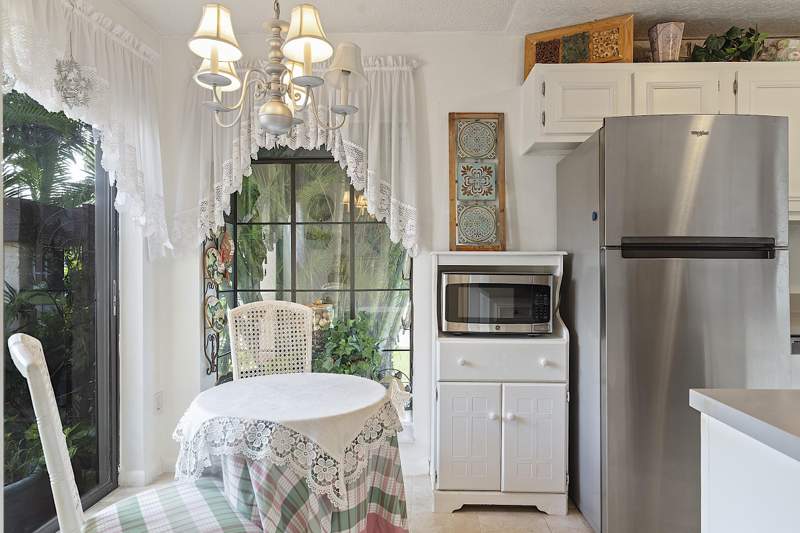 2 bedroom Villa at 3647 Willa Way #A, Villas Of Willow Bend, Lake Worth — photo 3