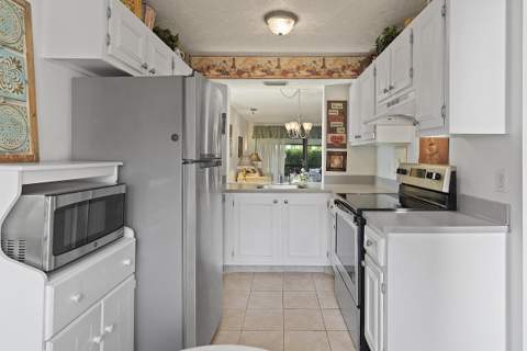 3647 Willa Way #A, Lake Worth FL - photo 6 of 52