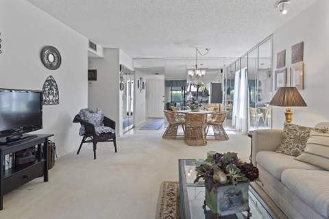 3647 Willa Way #A, Lake Worth FL - photo 18 of 52