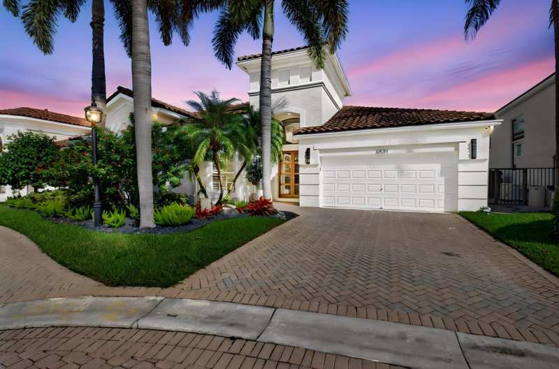 4 bedroom Single Family Residence at 6531 Somerset Circle, Somerset At Woodfield Country Club, Boca Raton — photo 1