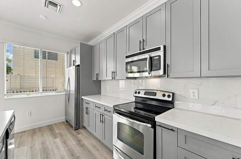 3 bedroom Townhouse at 712 SE 2nd Street, Atlantic East Plat, Pompano Beach — photo 5