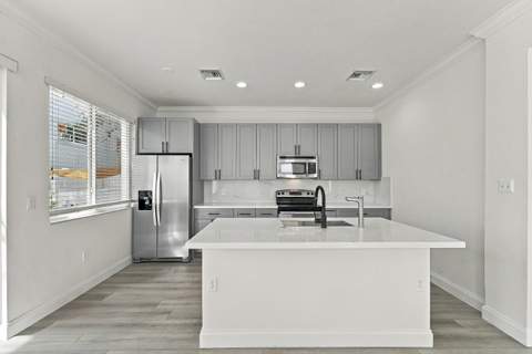 712 SE 2nd Street, Pompano Beach FL - photo 6 of 30