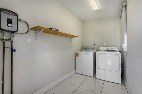 130 Plum Tree Drive, Lake Worth FL - photo 18 of 24