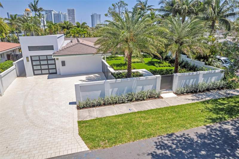3 bedroom Single Family Residence at 2008 Admirals Way, Harbour Inlet, Fort Lauderdale — photo 2