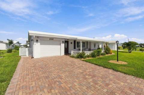 1707 SW 18Th Street, home for sale on SW 18Th Street