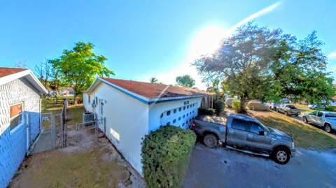 8528 Windsor Drive, Miramar FL - photo 12 of 19