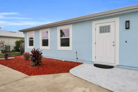 2849 SE Nance Street, Port St. Lucie FL - photo 6 of 59