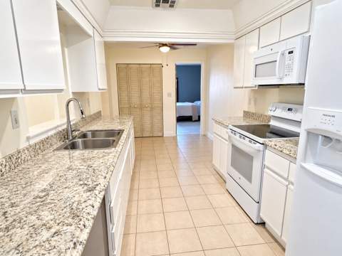 12411 SW 10th Court, Davie FL - photo 8 of 31