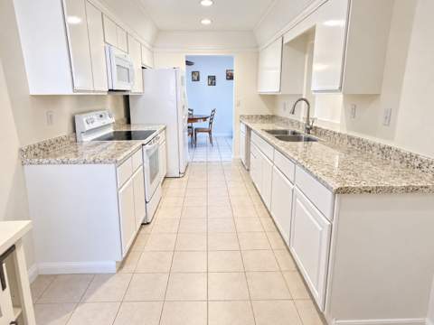 12411 SW 10th Court, Davie FL - photo 9 of 31